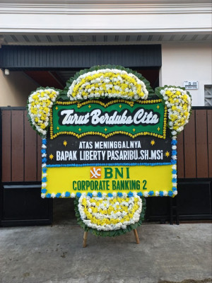 Papan Bunga Duka di Ipu Mea